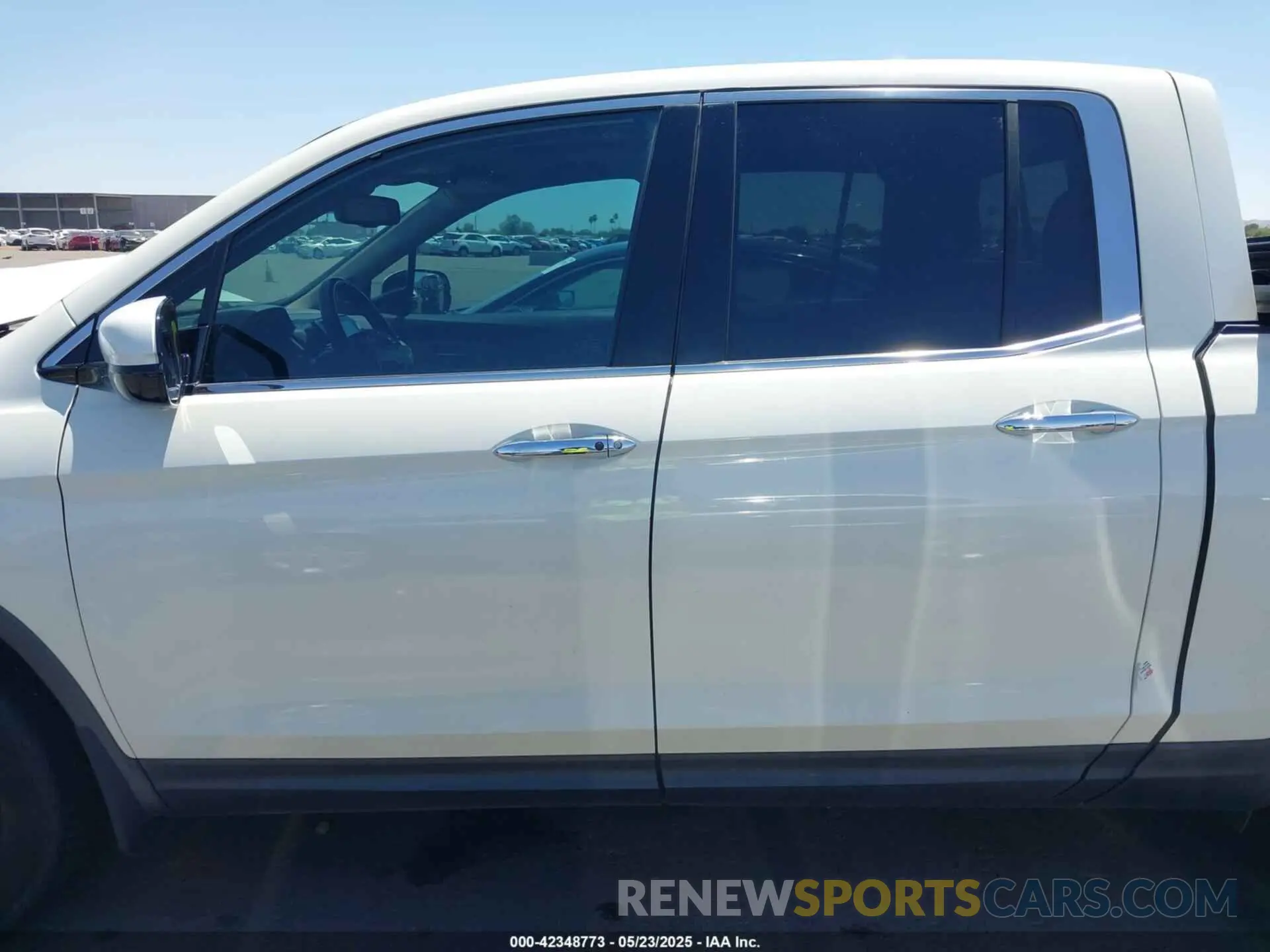 14 Photograph of a damaged car 5FPYK3F74KB009279 HONDA RIDGELINE 2019