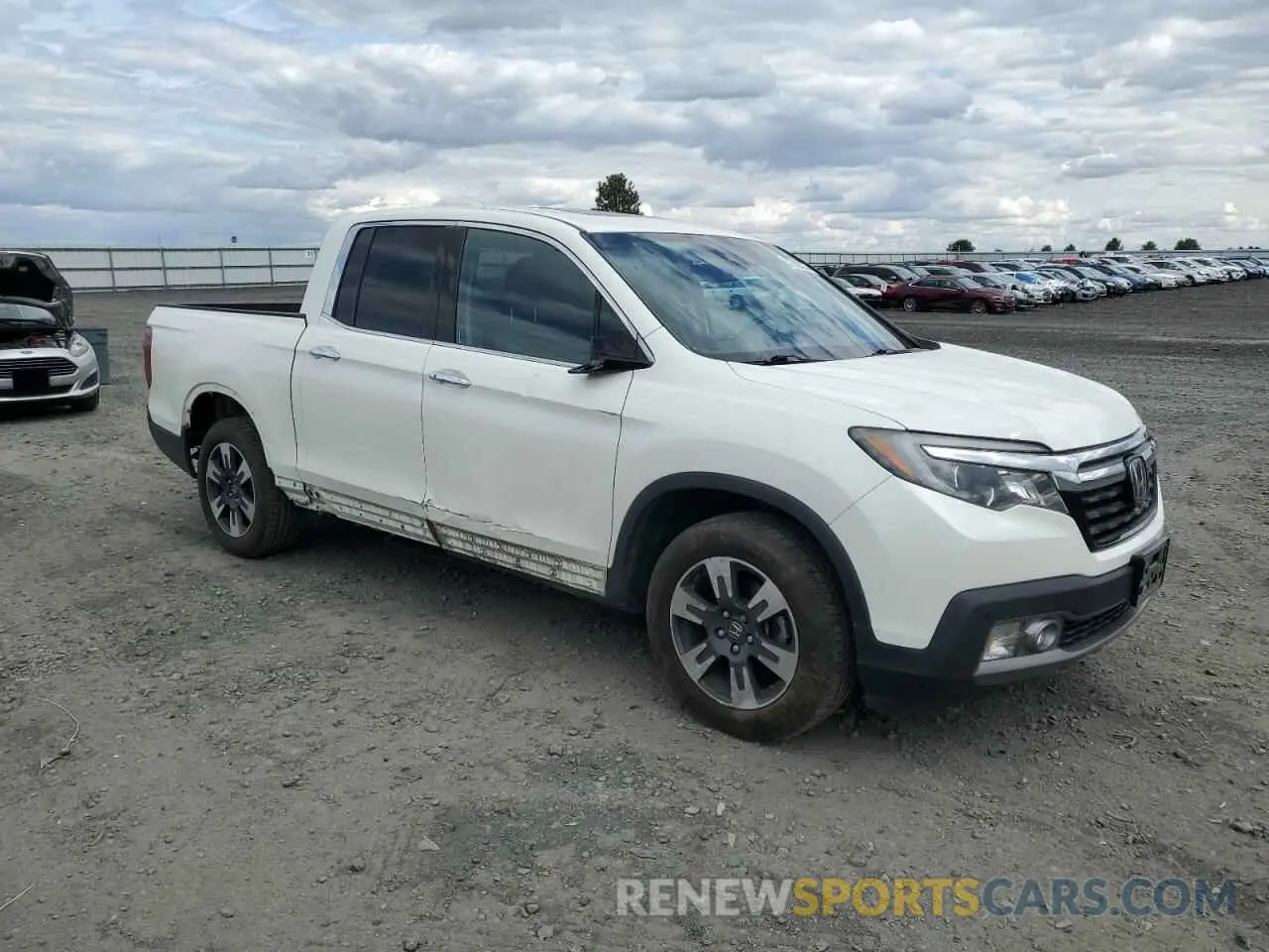 4 Photograph of a damaged car 5FPYK3F74KB039057 HONDA RIDGELINE 2019