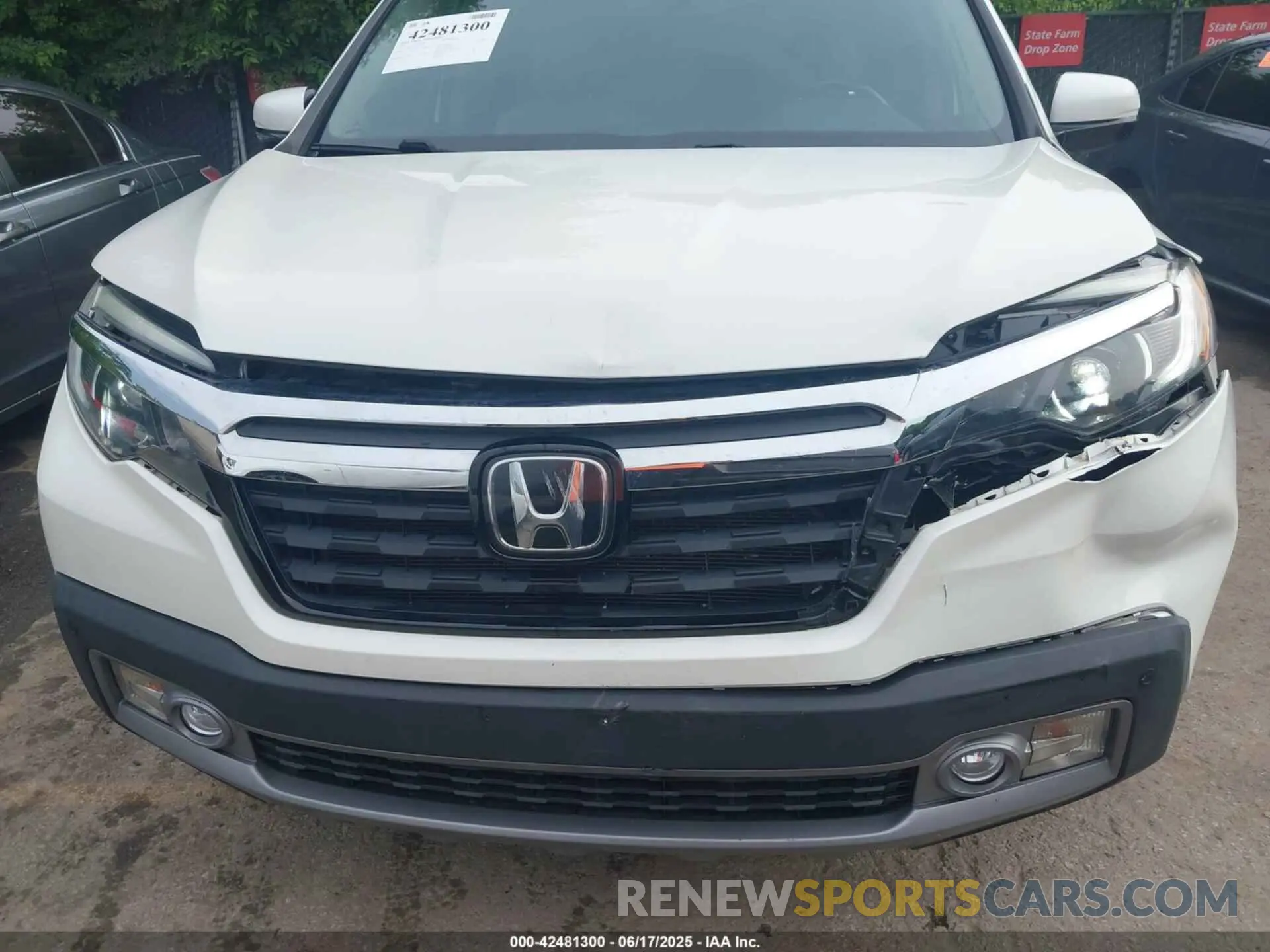 6 Photograph of a damaged car 5FPYK3F75KB013373 HONDA RIDGELINE 2019