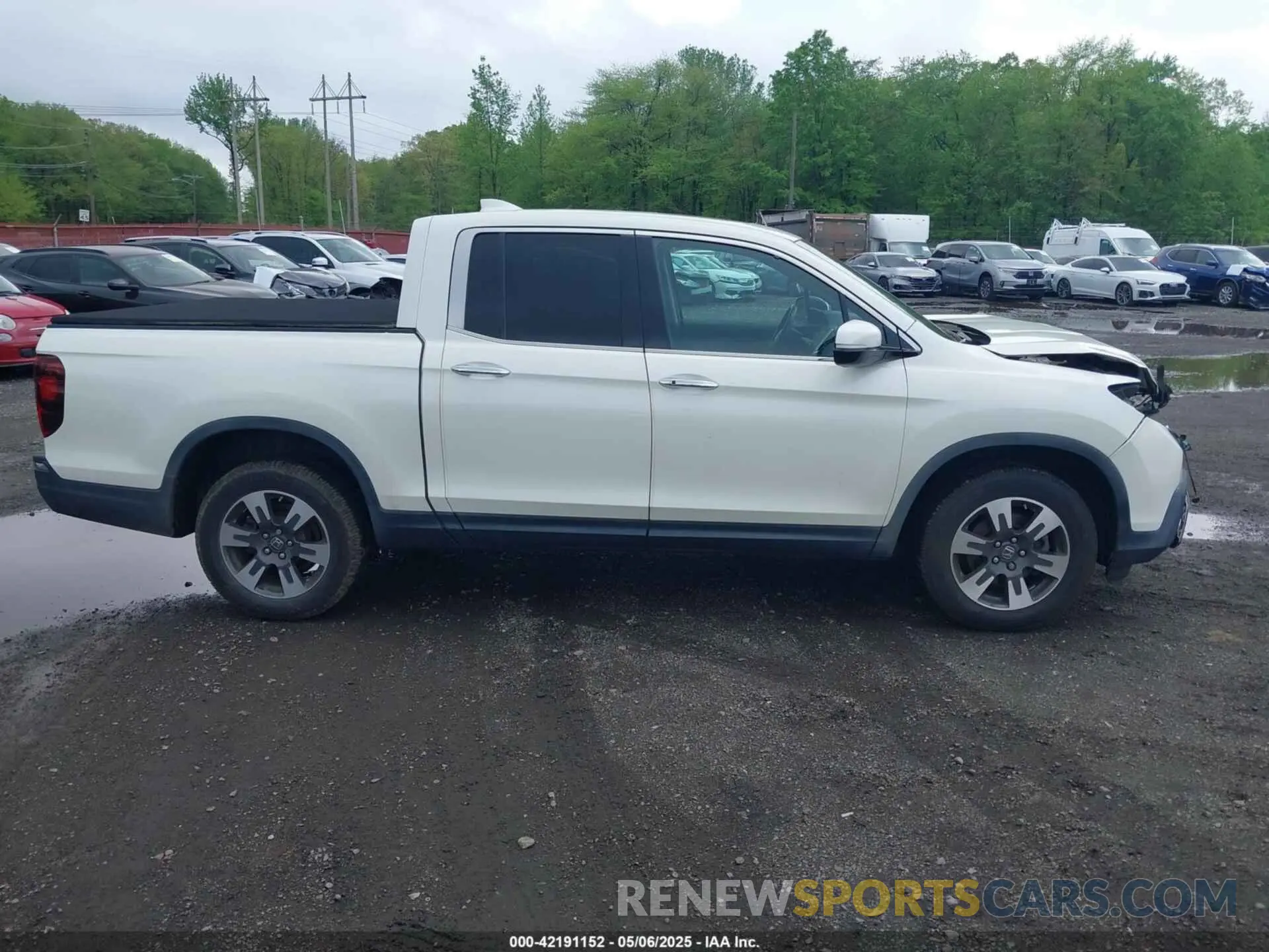 13 Photograph of a damaged car 5FPYK3F75KB020713 HONDA RIDGELINE 2019
