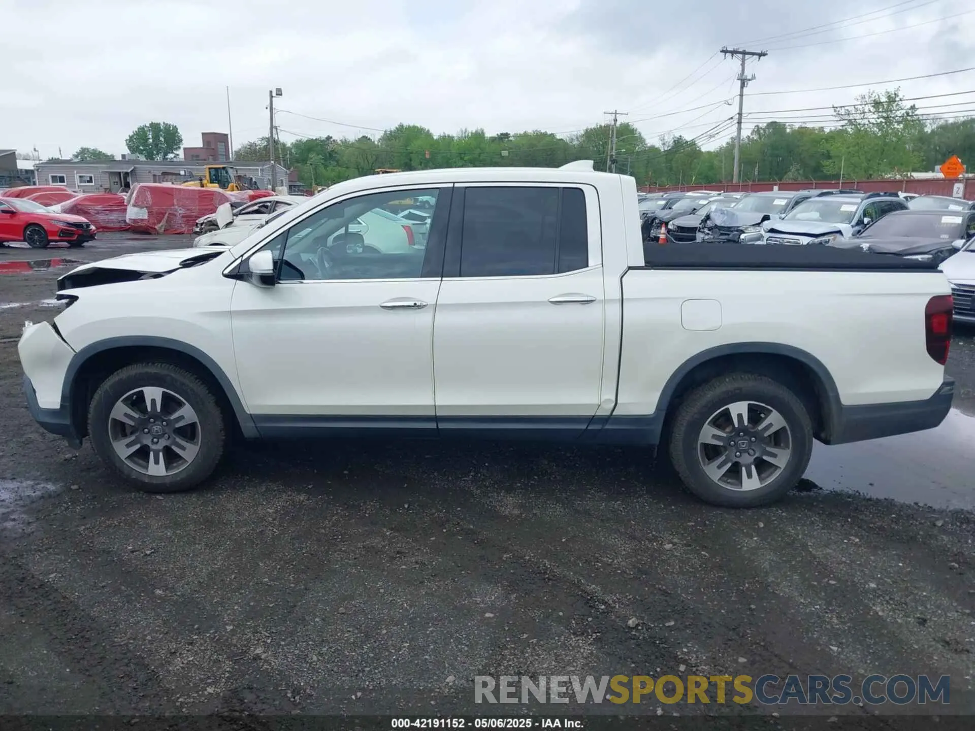 14 Photograph of a damaged car 5FPYK3F75KB020713 HONDA RIDGELINE 2019
