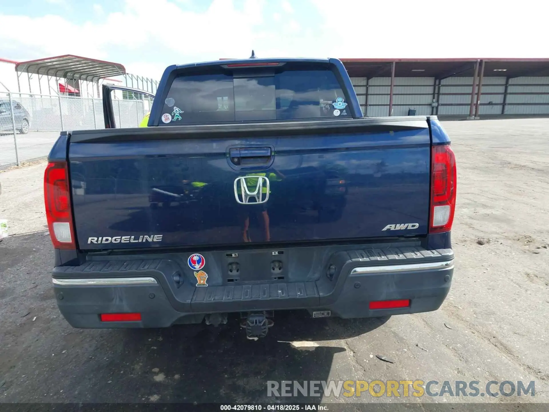 16 Photograph of a damaged car 5FPYK3F76KB010613 HONDA RIDGELINE 2019