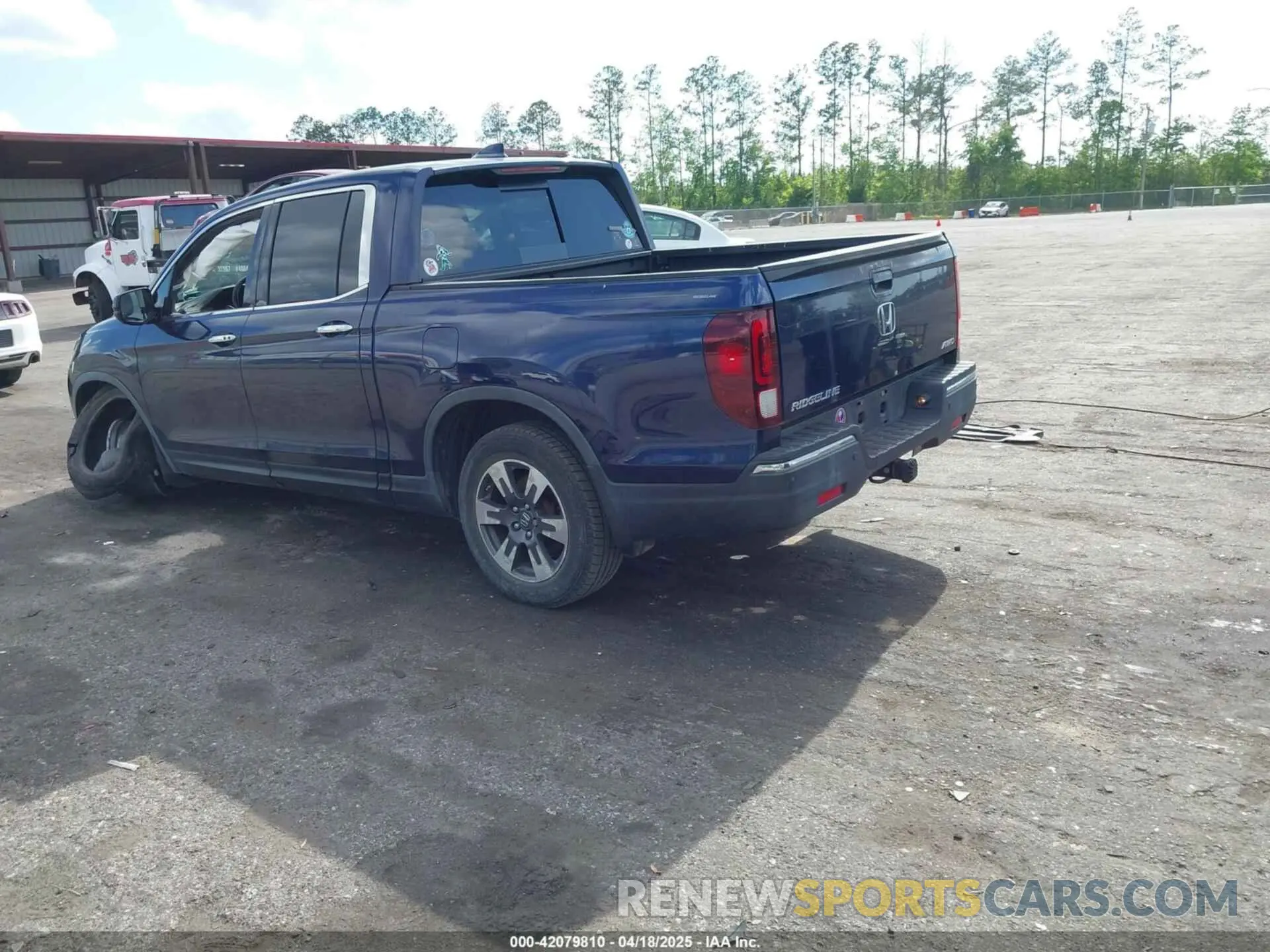 3 Photograph of a damaged car 5FPYK3F76KB010613 HONDA RIDGELINE 2019