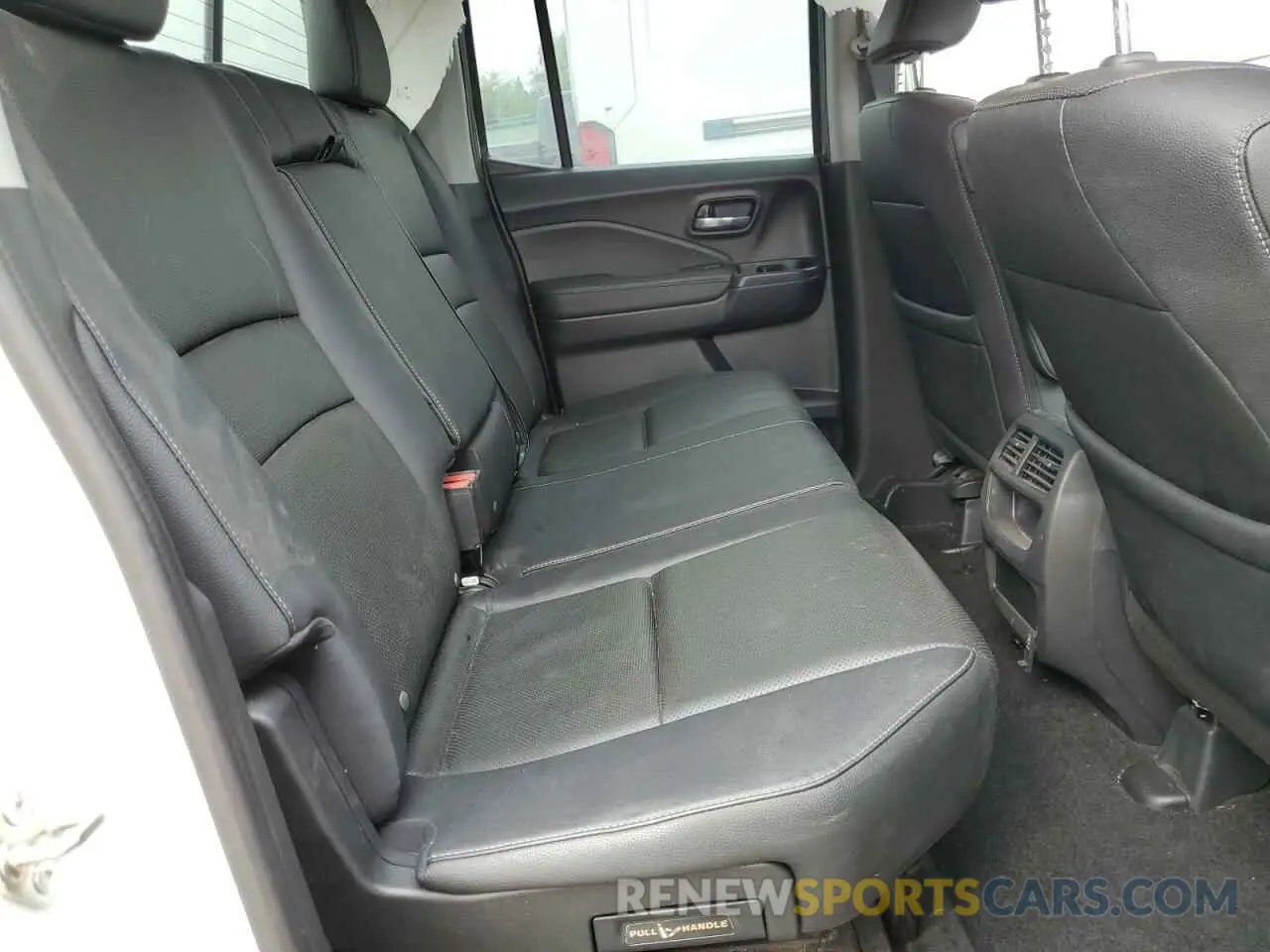 10 Photograph of a damaged car 5FPYK3F78KB004490 HONDA RIDGELINE 2019