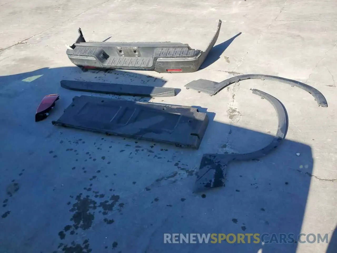 13 Photograph of a damaged car 5FPYK3F7XKB002241 HONDA RIDGELINE 2019