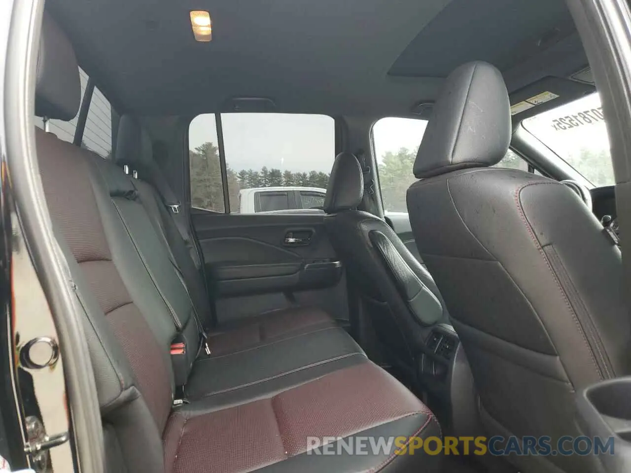 10 Photograph of a damaged car 5FPYK3F83KB009959 HONDA RIDGELINE 2019