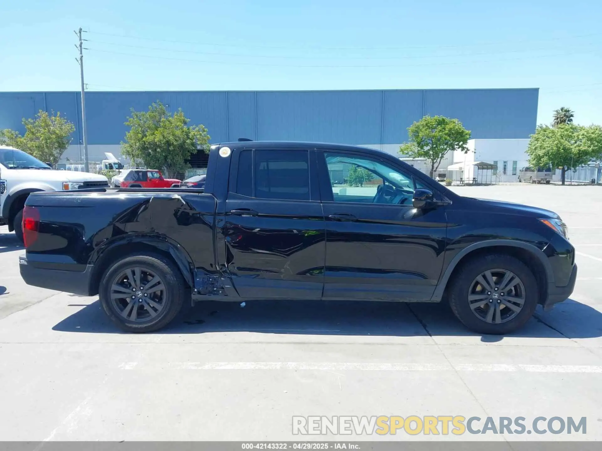 13 Photograph of a damaged car 5FPYK2F19LB000049 HONDA RIDGELINE 2020