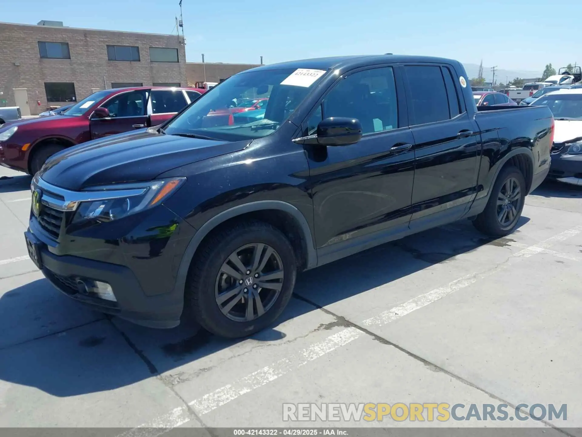 2 Photograph of a damaged car 5FPYK2F19LB000049 HONDA RIDGELINE 2020
