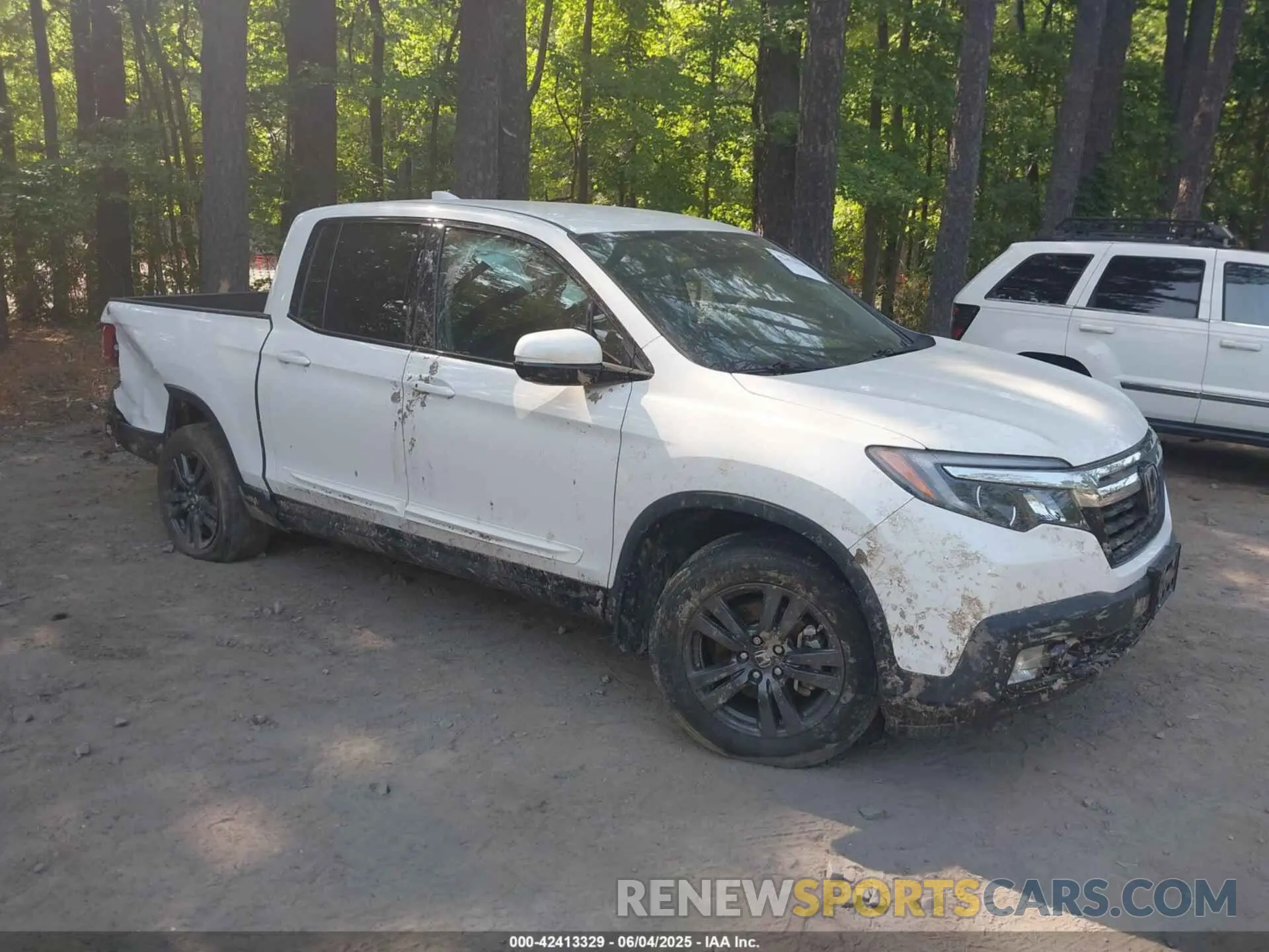 1 Photograph of a damaged car 5FPYK3F12LB021928 HONDA RIDGELINE 2020