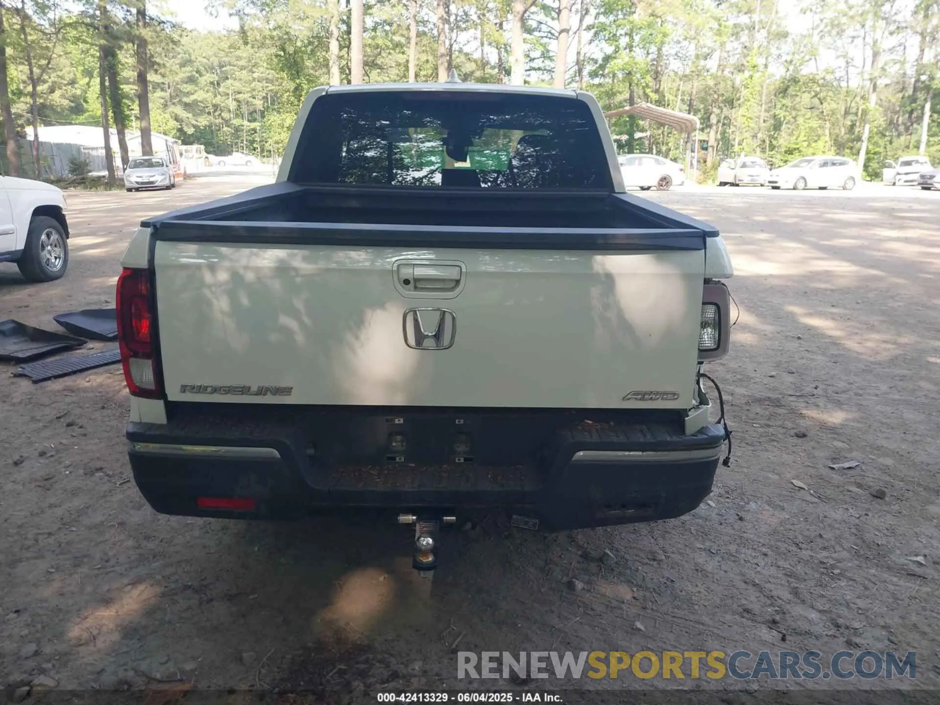 15 Photograph of a damaged car 5FPYK3F12LB021928 HONDA RIDGELINE 2020