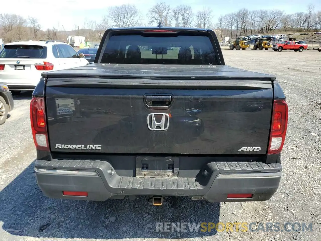 6 Photograph of a damaged car 5FPYK3F16LB019969 HONDA RIDGELINE 2020