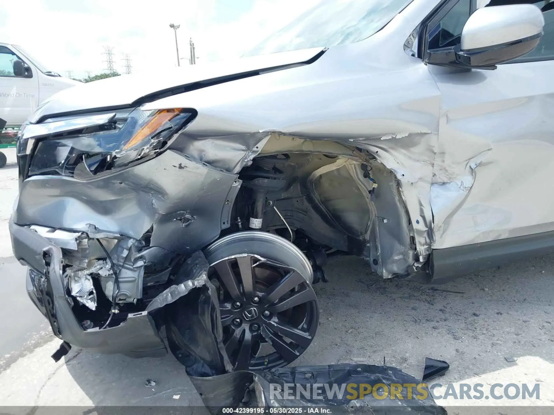 6 Photograph of a damaged car 5FPYK3F19LB024180 HONDA RIDGELINE 2020