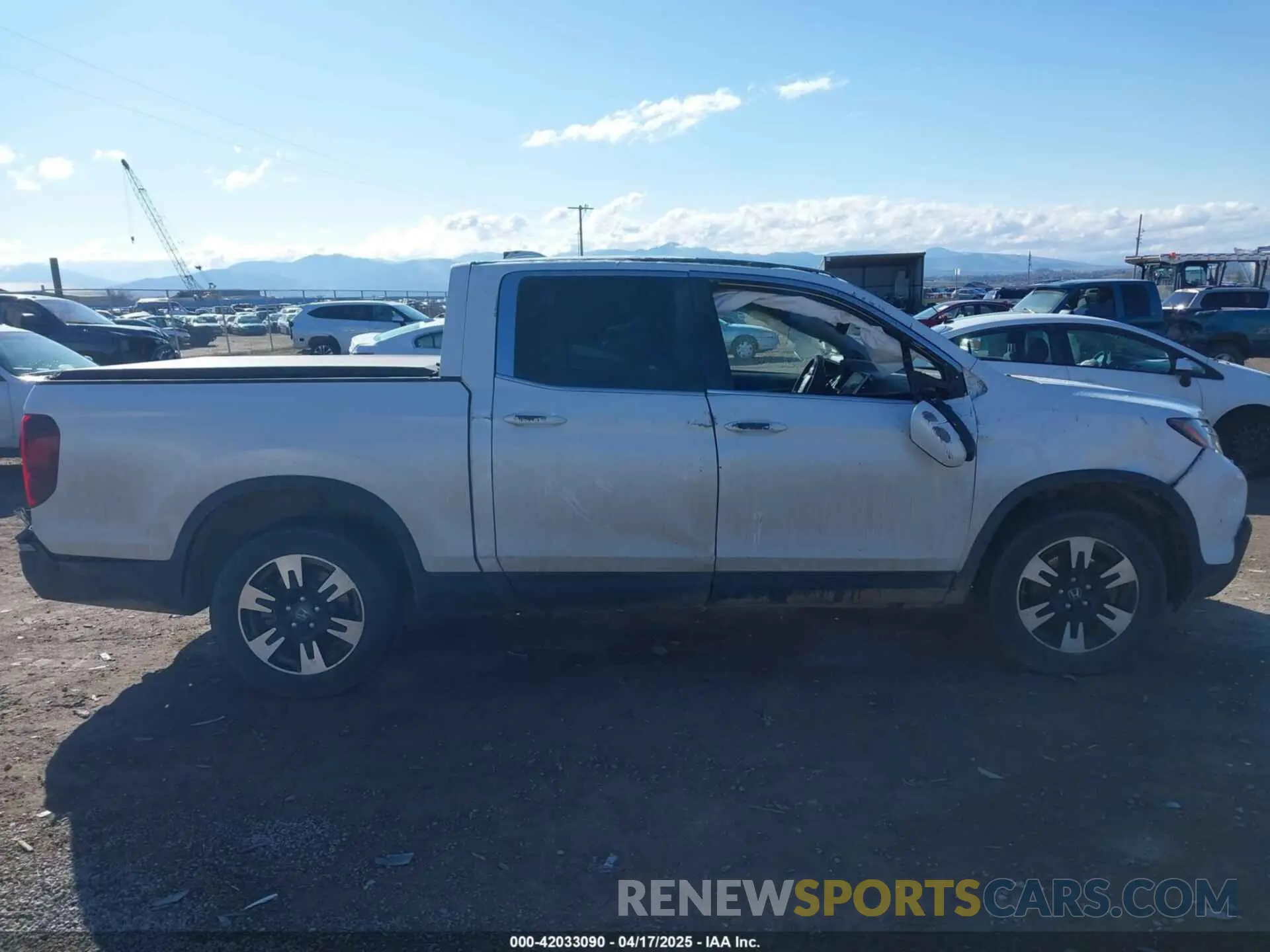 13 Photograph of a damaged car 5FPYK3F50LB028430 HONDA RIDGELINE 2020