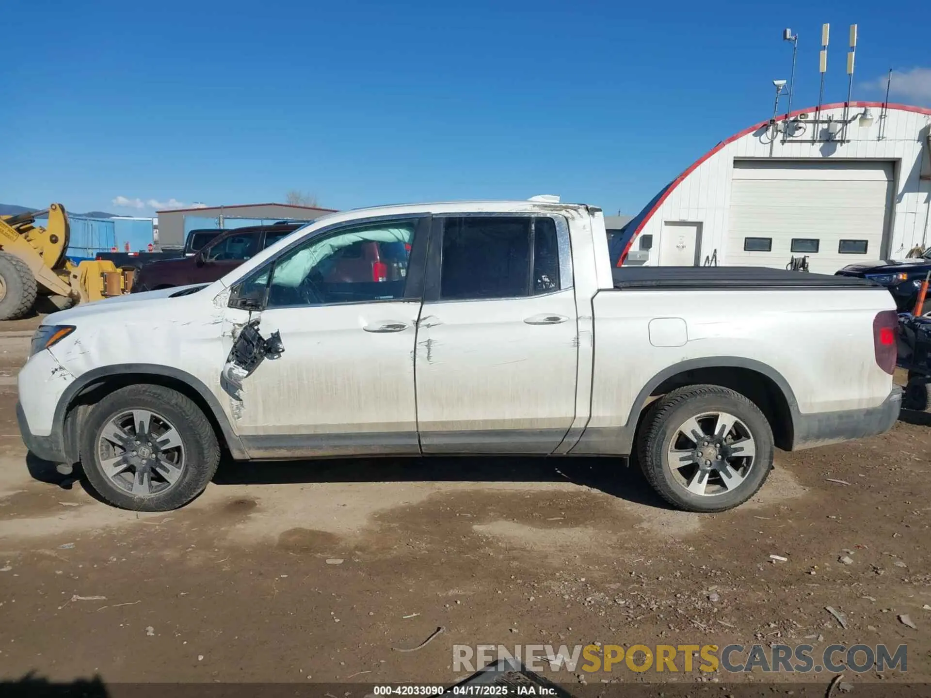 14 Photograph of a damaged car 5FPYK3F50LB028430 HONDA RIDGELINE 2020