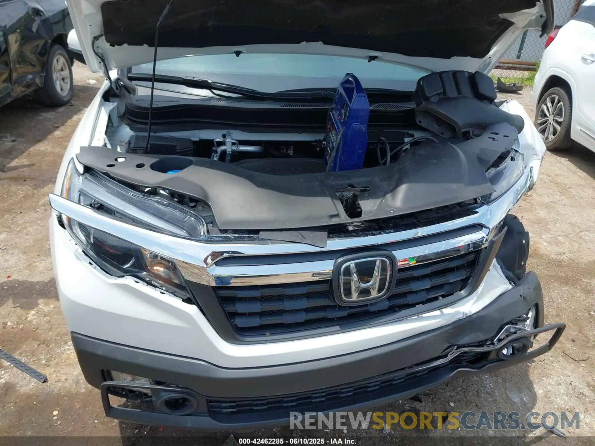 10 Photograph of a damaged car 5FPYK3F51LB029859 HONDA RIDGELINE 2020