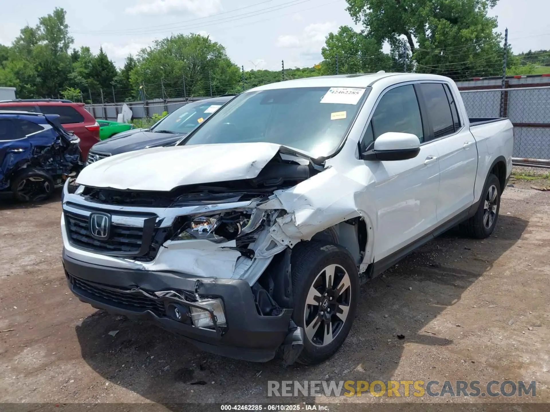 2 Photograph of a damaged car 5FPYK3F51LB029859 HONDA RIDGELINE 2020