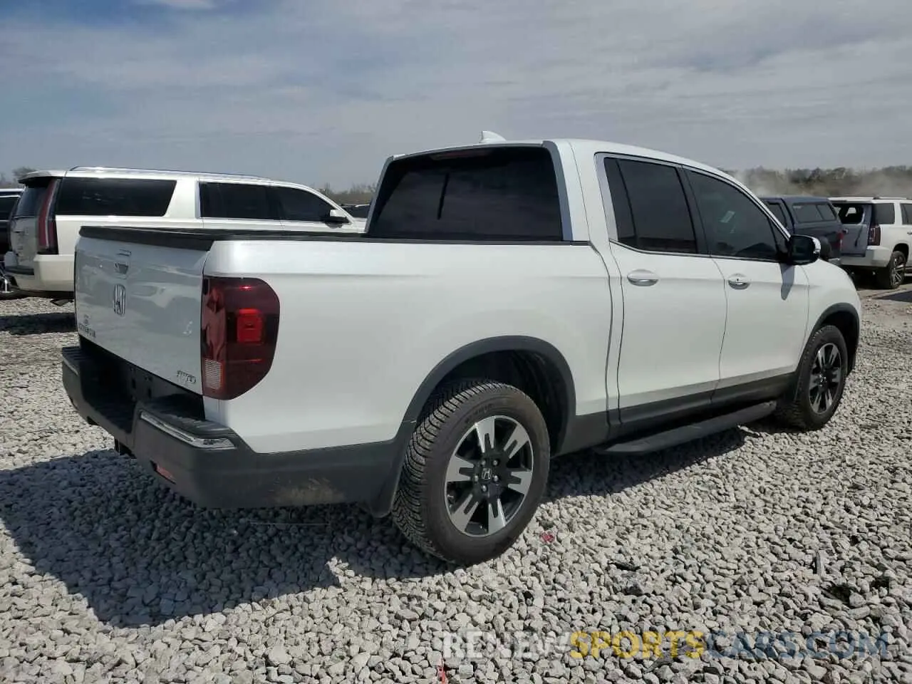 3 Photograph of a damaged car 5FPYK3F56LB020252 HONDA RIDGELINE 2020