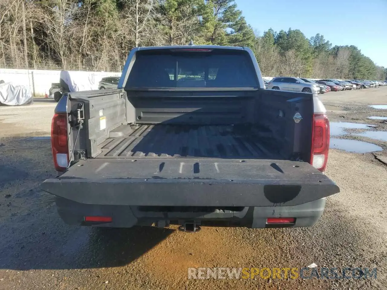 6 Photograph of a damaged car 5FPYK3F58LB022438 HONDA RIDGELINE 2020