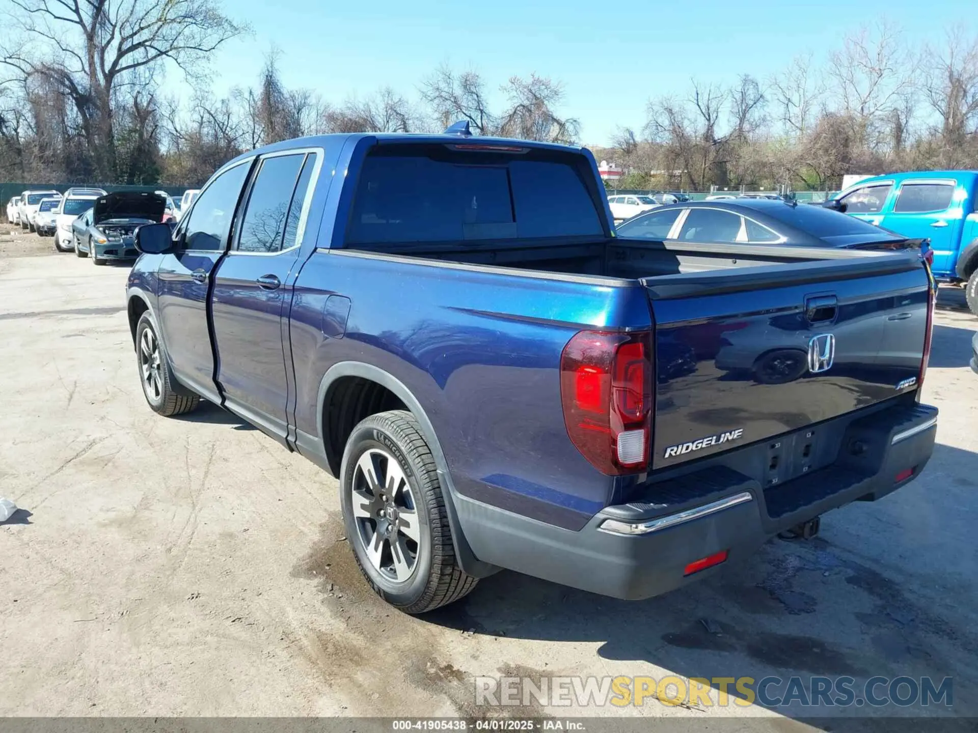 3 Photograph of a damaged car 5FPYK3F59LB029303 HONDA RIDGELINE 2020