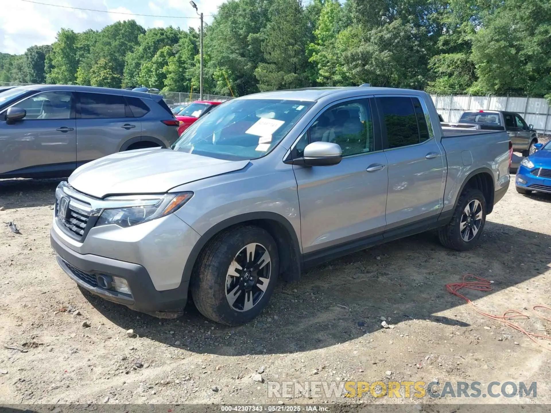2 Photograph of a damaged car 5FPYK3F5XLB025857 HONDA RIDGELINE 2020