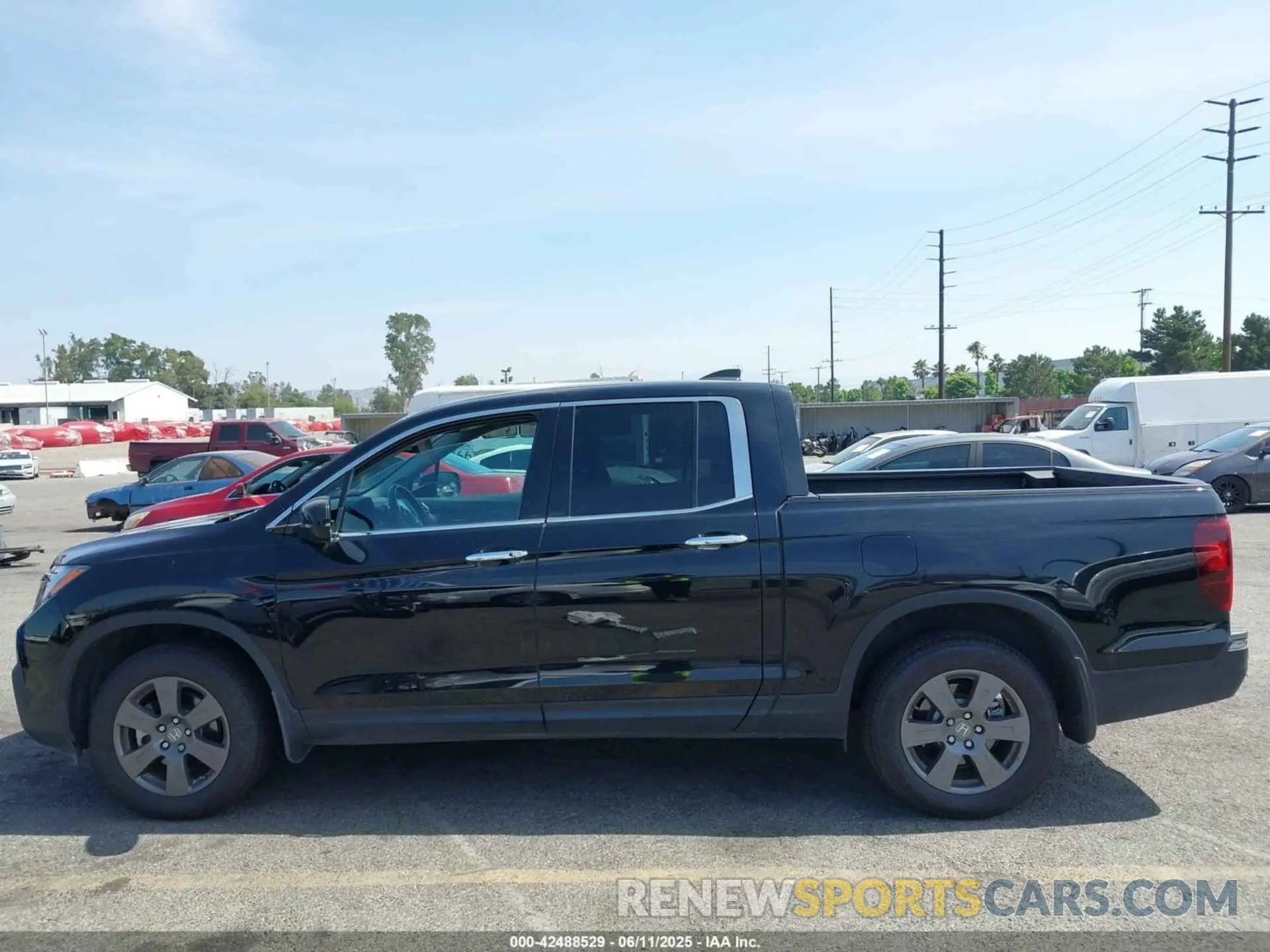 14 Photograph of a damaged car 5FPYK3F70LB009376 HONDA RIDGELINE 2020