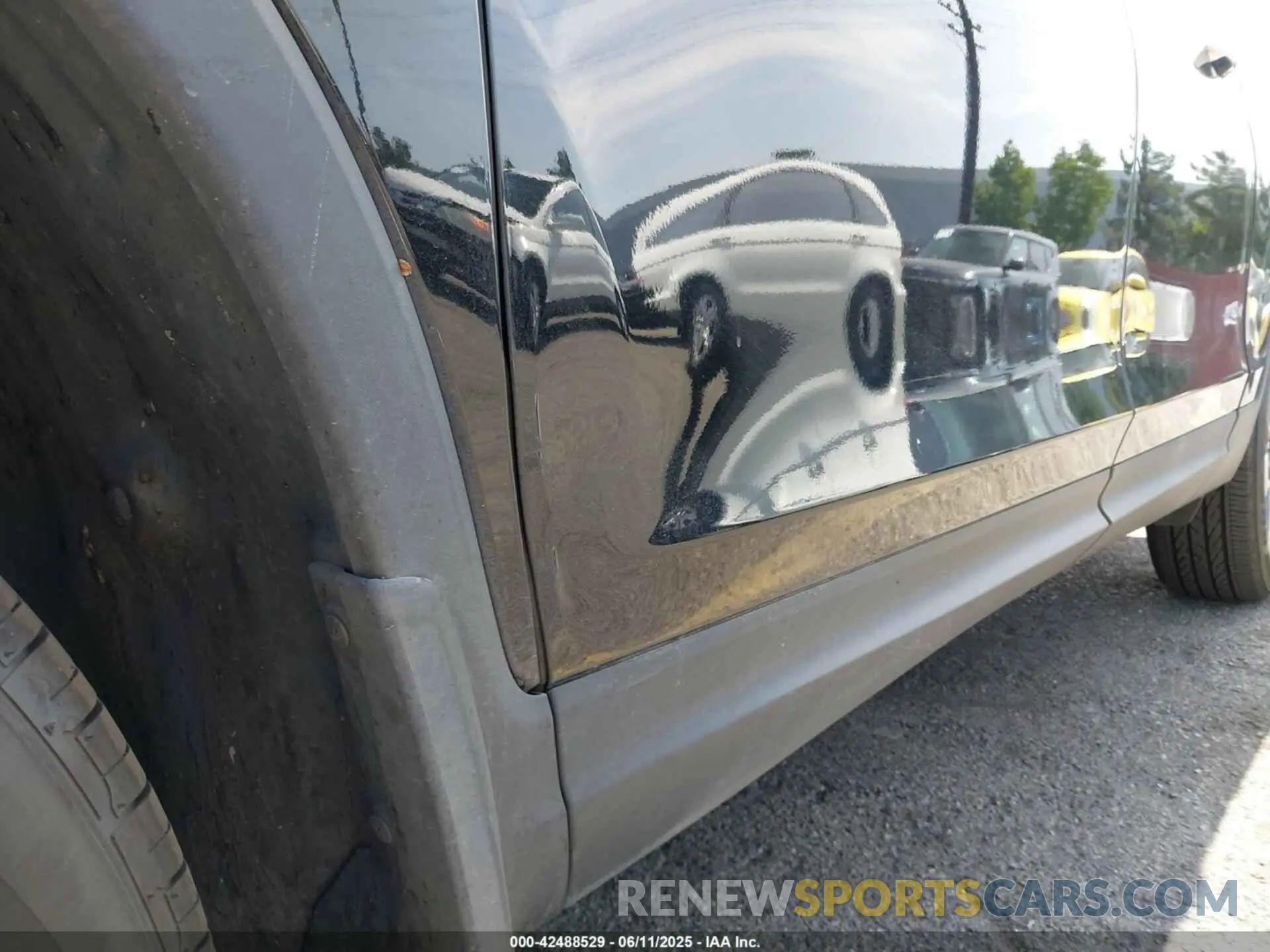 6 Photograph of a damaged car 5FPYK3F70LB009376 HONDA RIDGELINE 2020