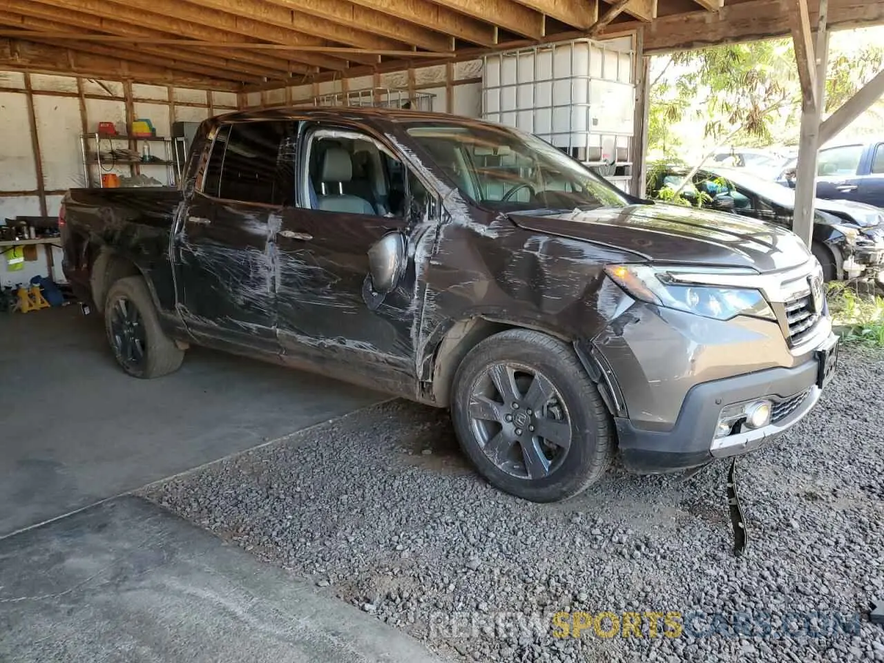 4 Photograph of a damaged car 5FPYK3F74LB004391 HONDA RIDGELINE 2020