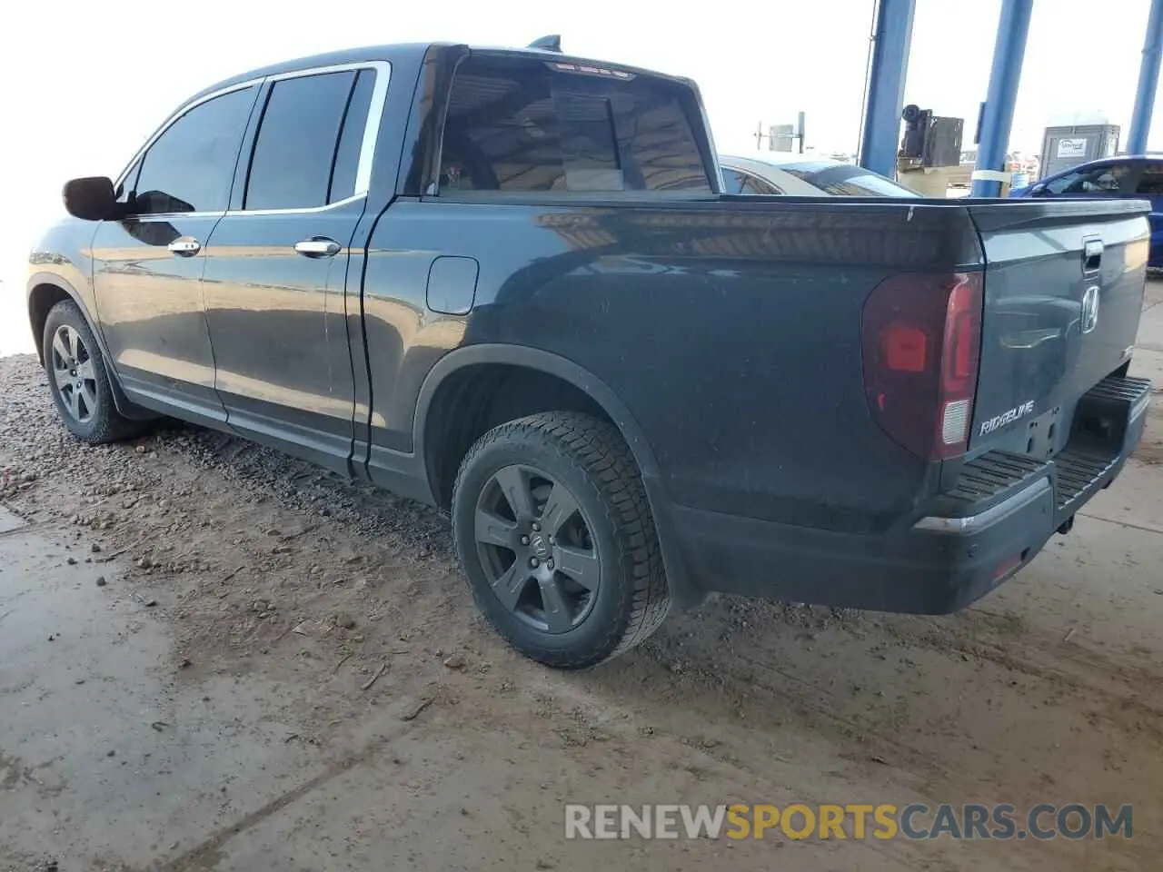 2 Photograph of a damaged car 5FPYK3F75LB009423 HONDA RIDGELINE 2020