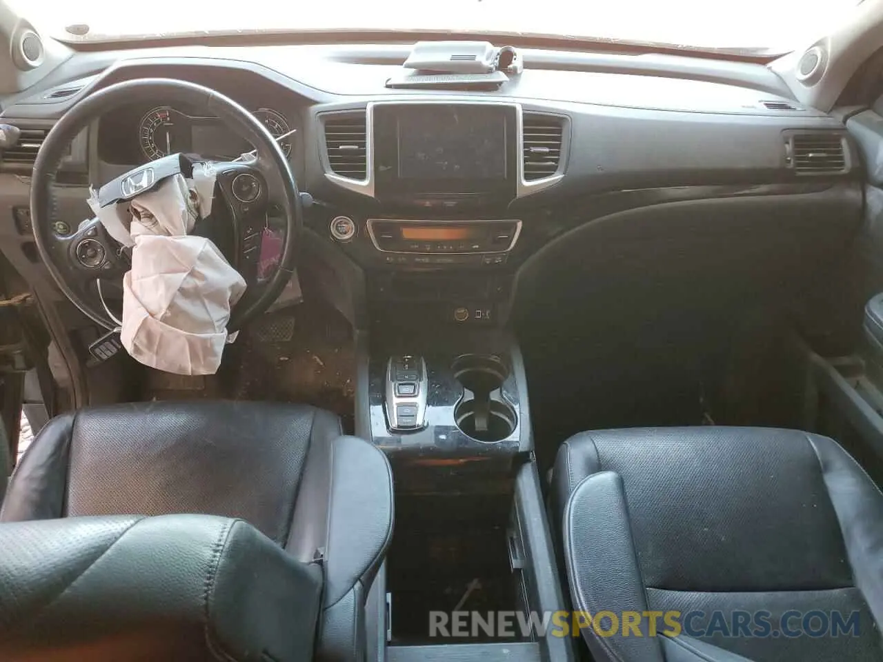 8 Photograph of a damaged car 5FPYK3F75LB009423 HONDA RIDGELINE 2020