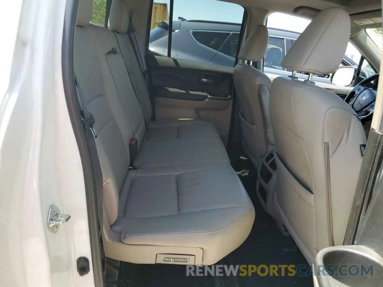 10 Photograph of a damaged car 5FPYK3F79LB011109 HONDA RIDGELINE 2020