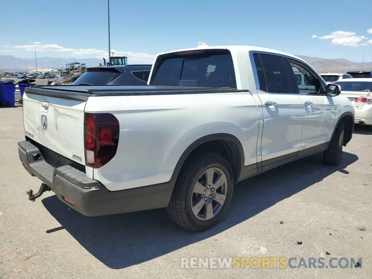 3 Photograph of a damaged car 5FPYK3F79LB011109 HONDA RIDGELINE 2020