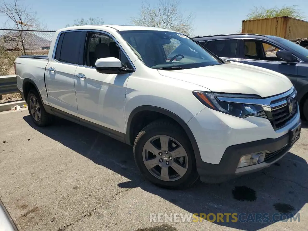 4 Photograph of a damaged car 5FPYK3F79LB011109 HONDA RIDGELINE 2020