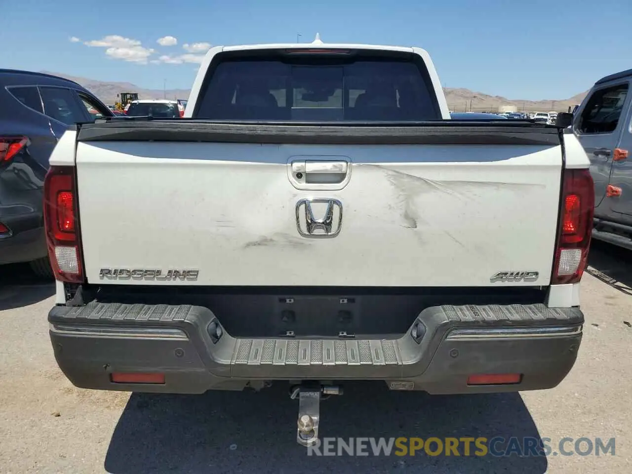 6 Photograph of a damaged car 5FPYK3F79LB011109 HONDA RIDGELINE 2020