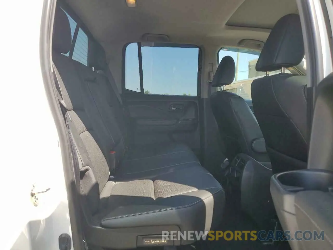 11 Photograph of a damaged car 5FPYK3F7XLB004671 HONDA RIDGELINE 2020