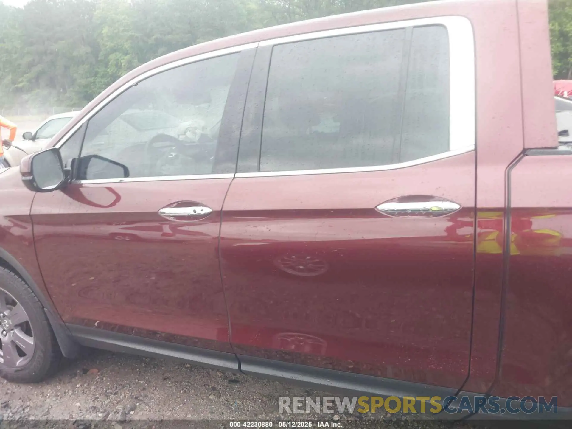 14 Photograph of a damaged car 5FPYK3F7XLB012298 HONDA RIDGELINE 2020