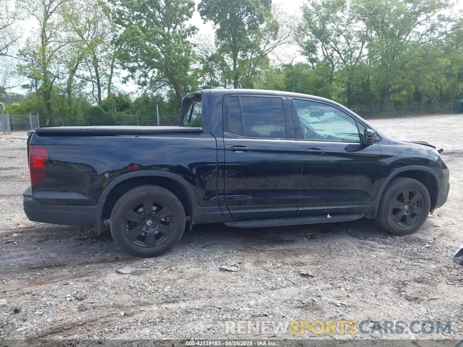 13 Photograph of a damaged car 5FPYK3F85LB006322 HONDA RIDGELINE 2020