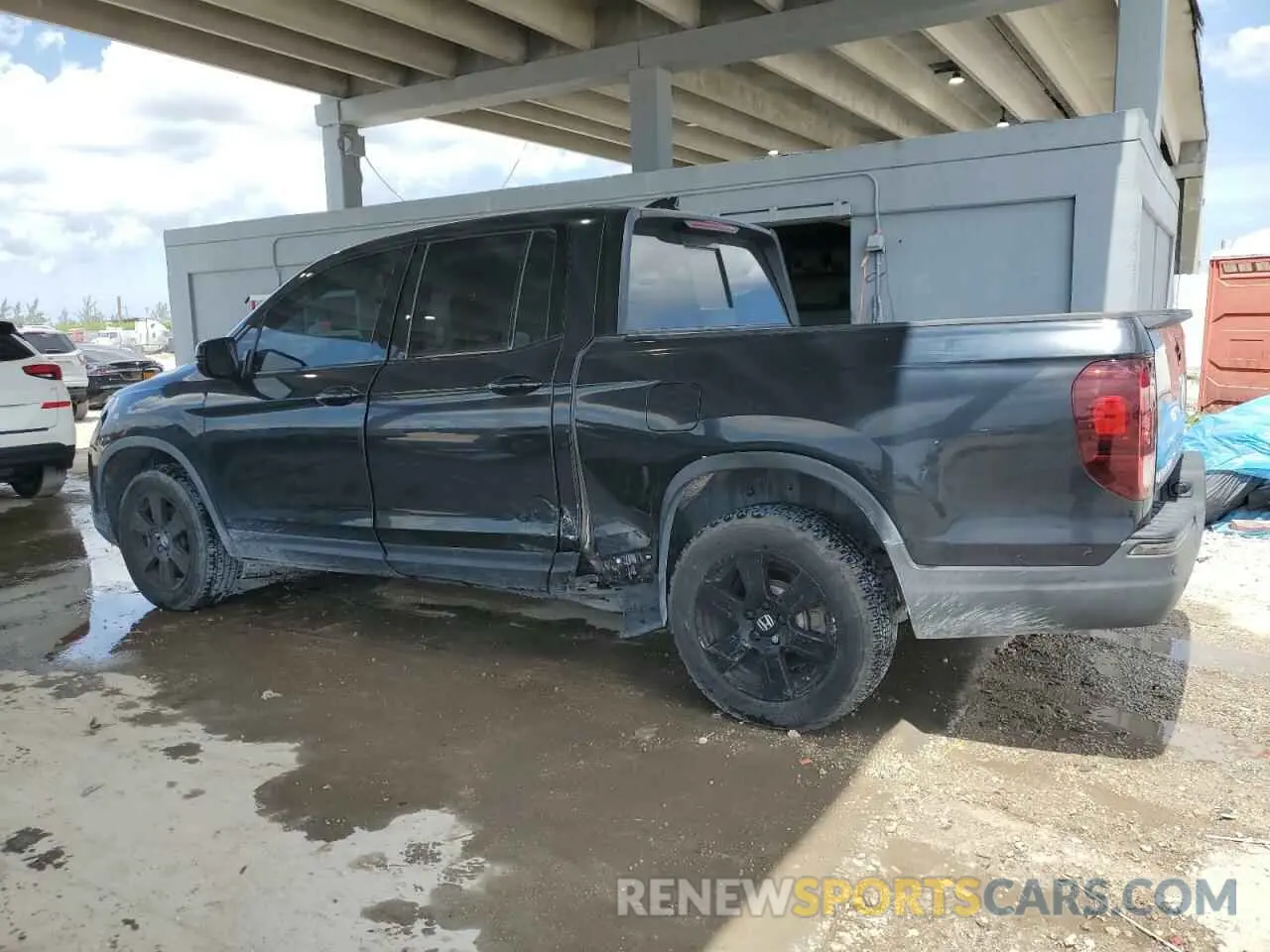 2 Photograph of a damaged car 5FPYK3F86LB012209 HONDA RIDGELINE 2020