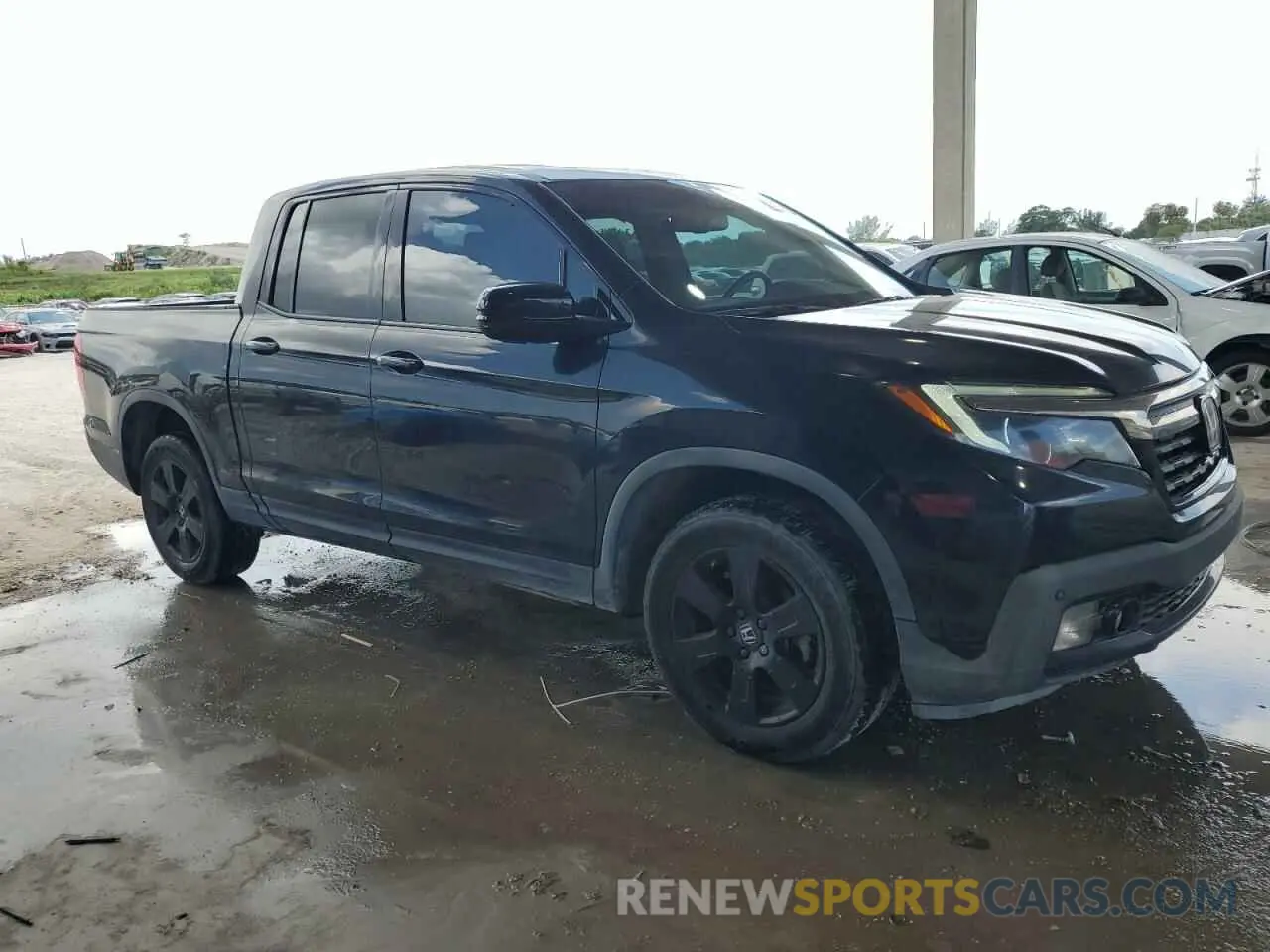 4 Photograph of a damaged car 5FPYK3F86LB012209 HONDA RIDGELINE 2020