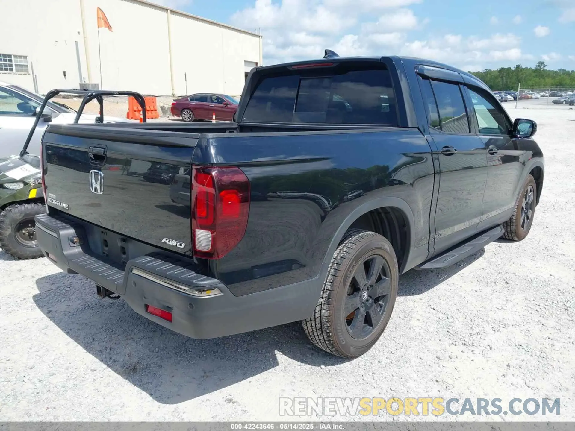 4 Photograph of a damaged car 5FPYK3F87LB025146 HONDA RIDGELINE 2020