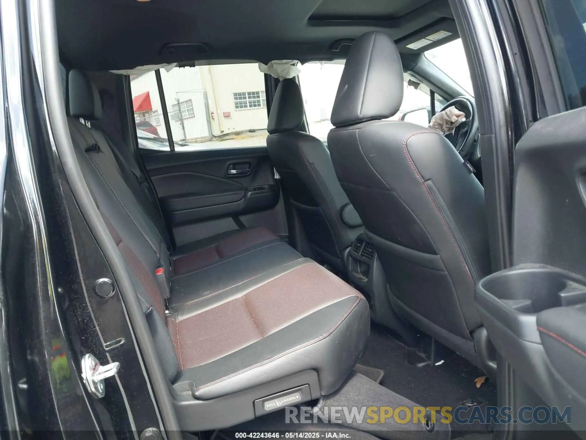 8 Photograph of a damaged car 5FPYK3F87LB025146 HONDA RIDGELINE 2020
