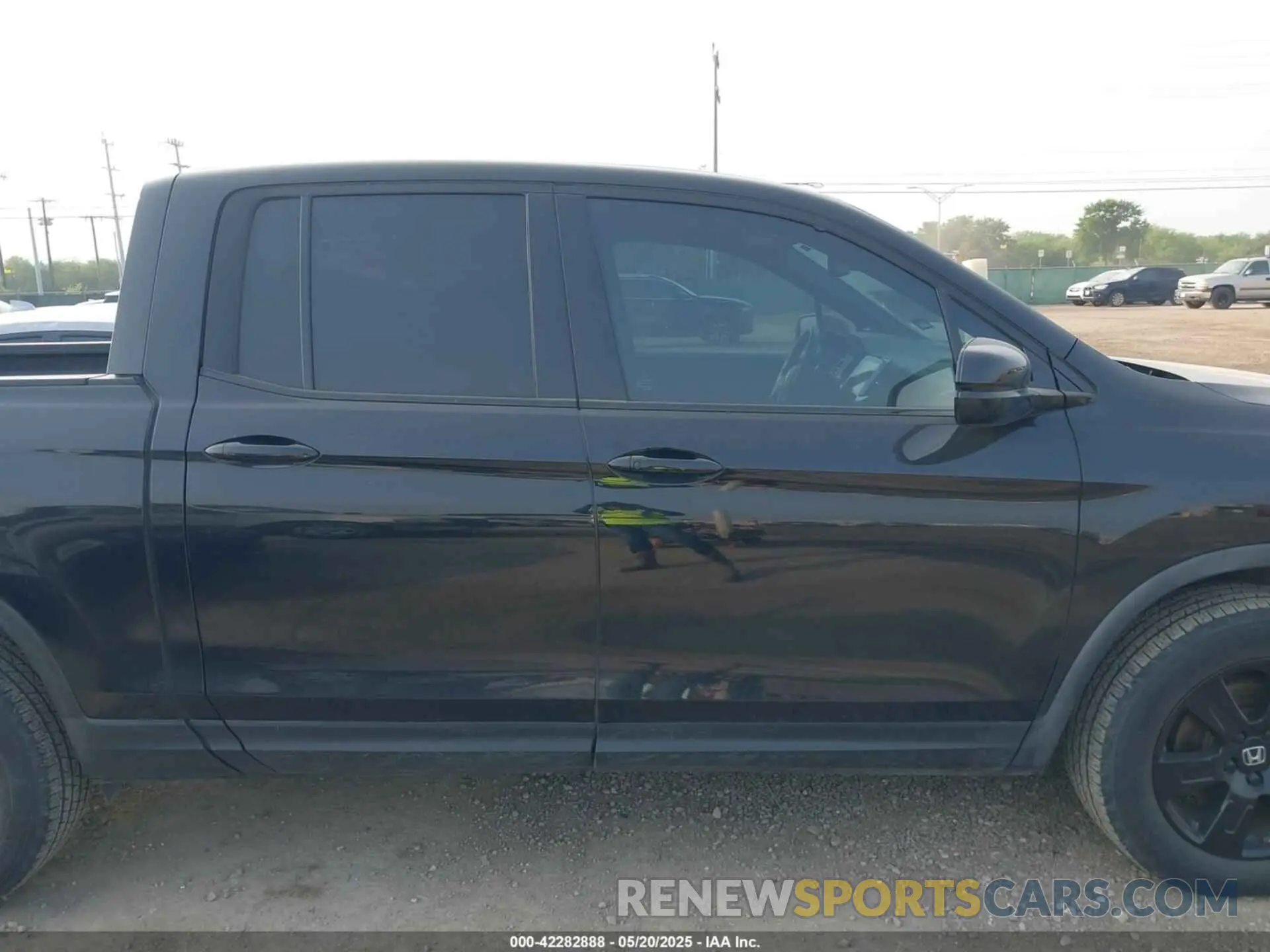 14 Photograph of a damaged car 5FPYK3F87LB026779 HONDA RIDGELINE 2020