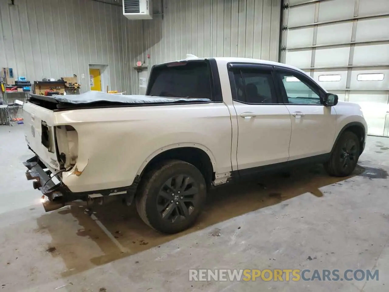 3 Photograph of a damaged car 5FPYK3F11MB002286 HONDA RIDGELINE 2021