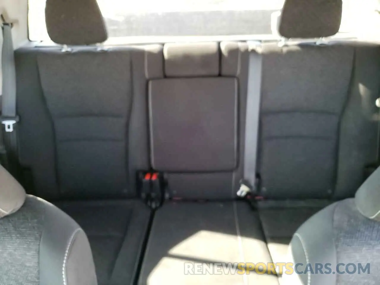 10 Photograph of a damaged car 5FPYK3F11MB015863 HONDA RIDGELINE 2021