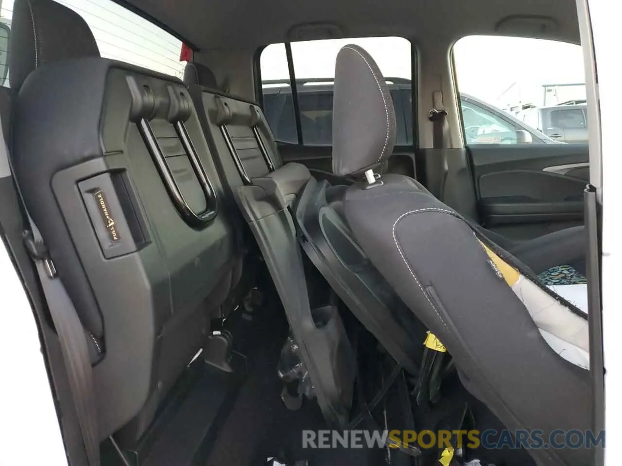 10 Photograph of a damaged car 5FPYK3F13MB000426 HONDA RIDGELINE 2021
