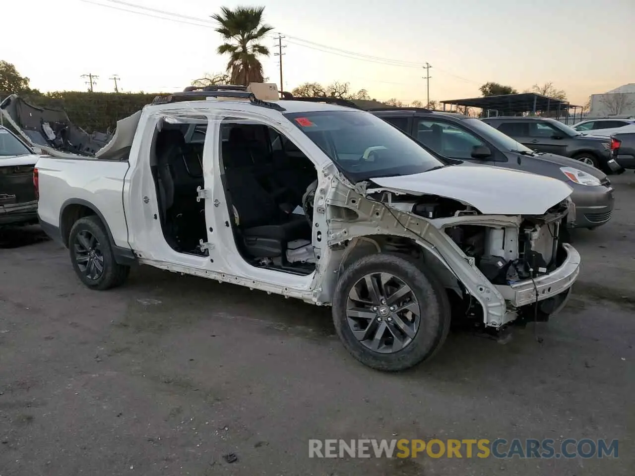 4 Photograph of a damaged car 5FPYK3F13MB000426 HONDA RIDGELINE 2021