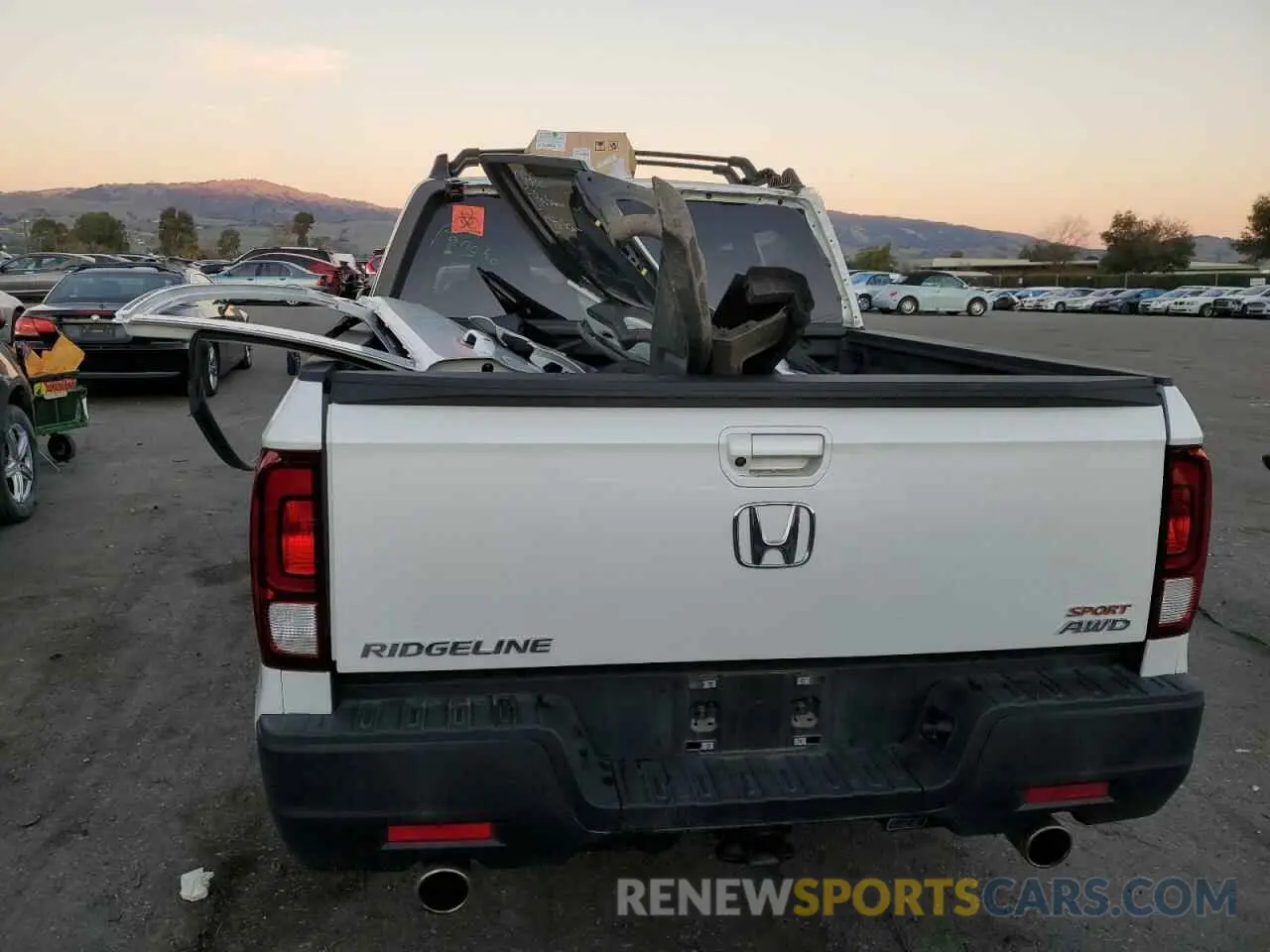 6 Photograph of a damaged car 5FPYK3F13MB000426 HONDA RIDGELINE 2021