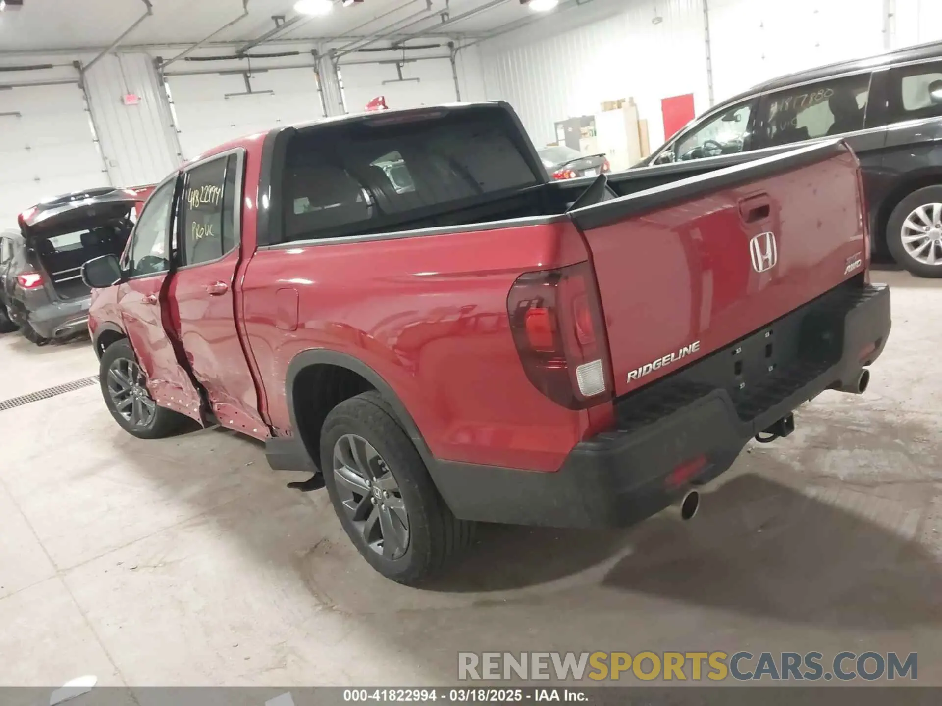 3 Photograph of a damaged car 5FPYK3F13MB009577 HONDA RIDGELINE 2021
