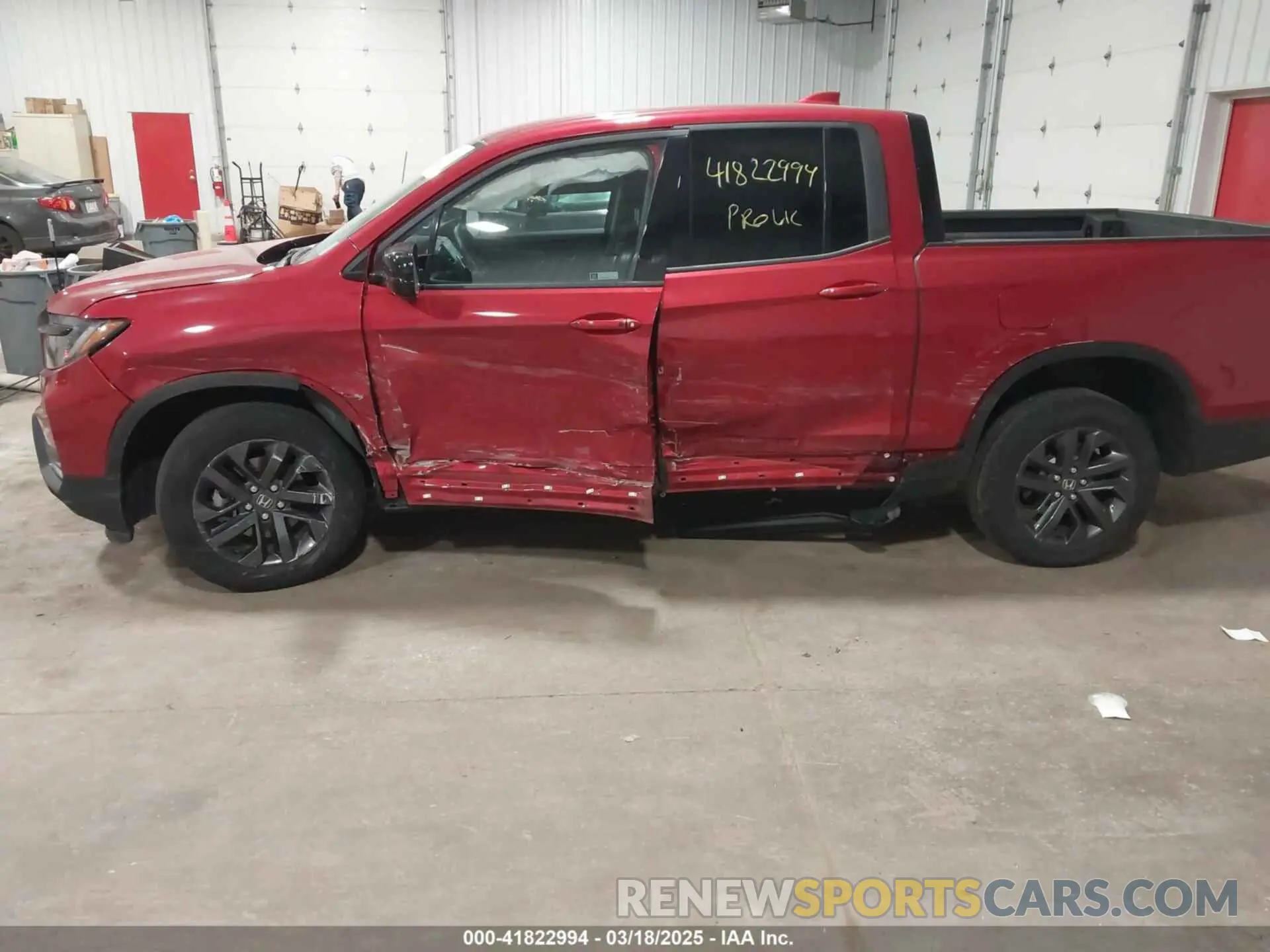 6 Photograph of a damaged car 5FPYK3F13MB009577 HONDA RIDGELINE 2021