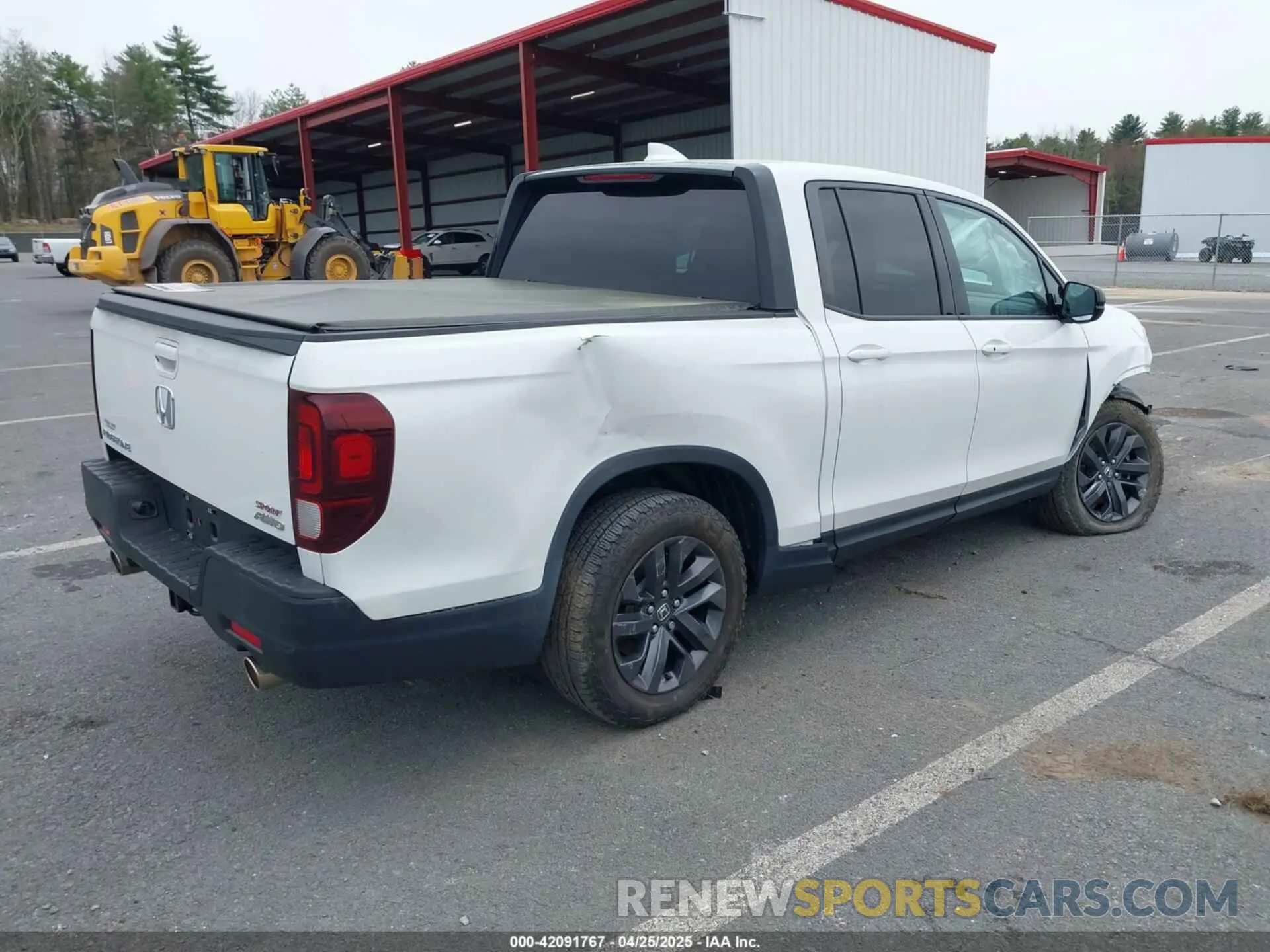 4 Photograph of a damaged car 5FPYK3F16MB010156 HONDA RIDGELINE 2021