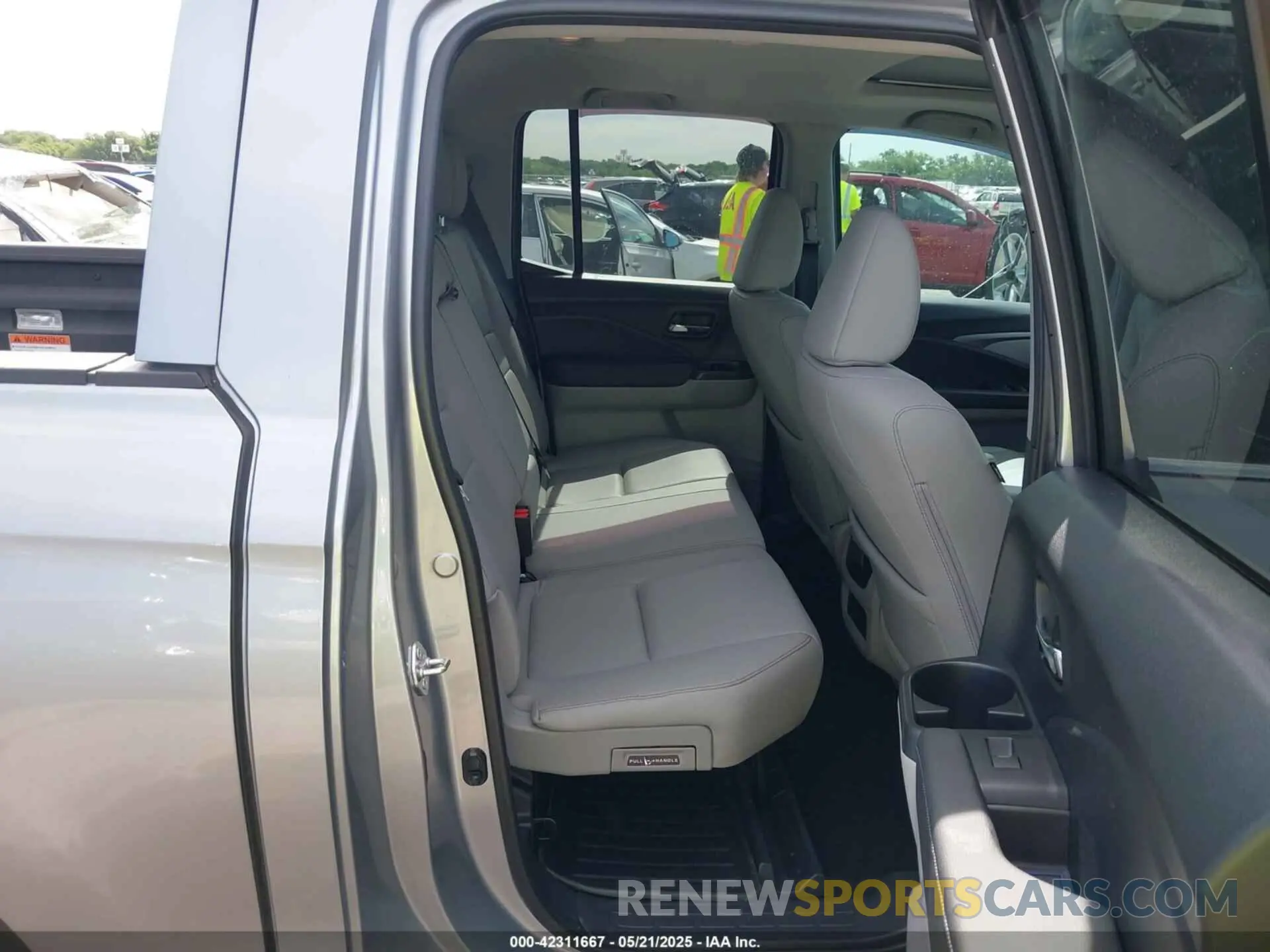 8 Photograph of a damaged car 5FPYK3F70MB025806 HONDA RIDGELINE 2021